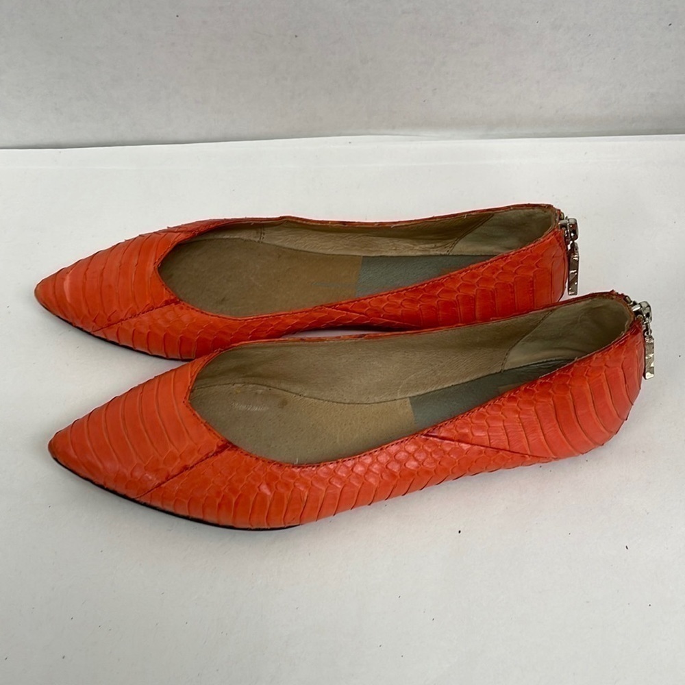 Dolce Vita Pointed Toe Orange 8 snakeskin zip zipper